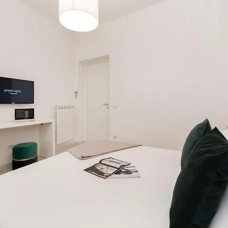 White Flat Santa Croce Apartament *